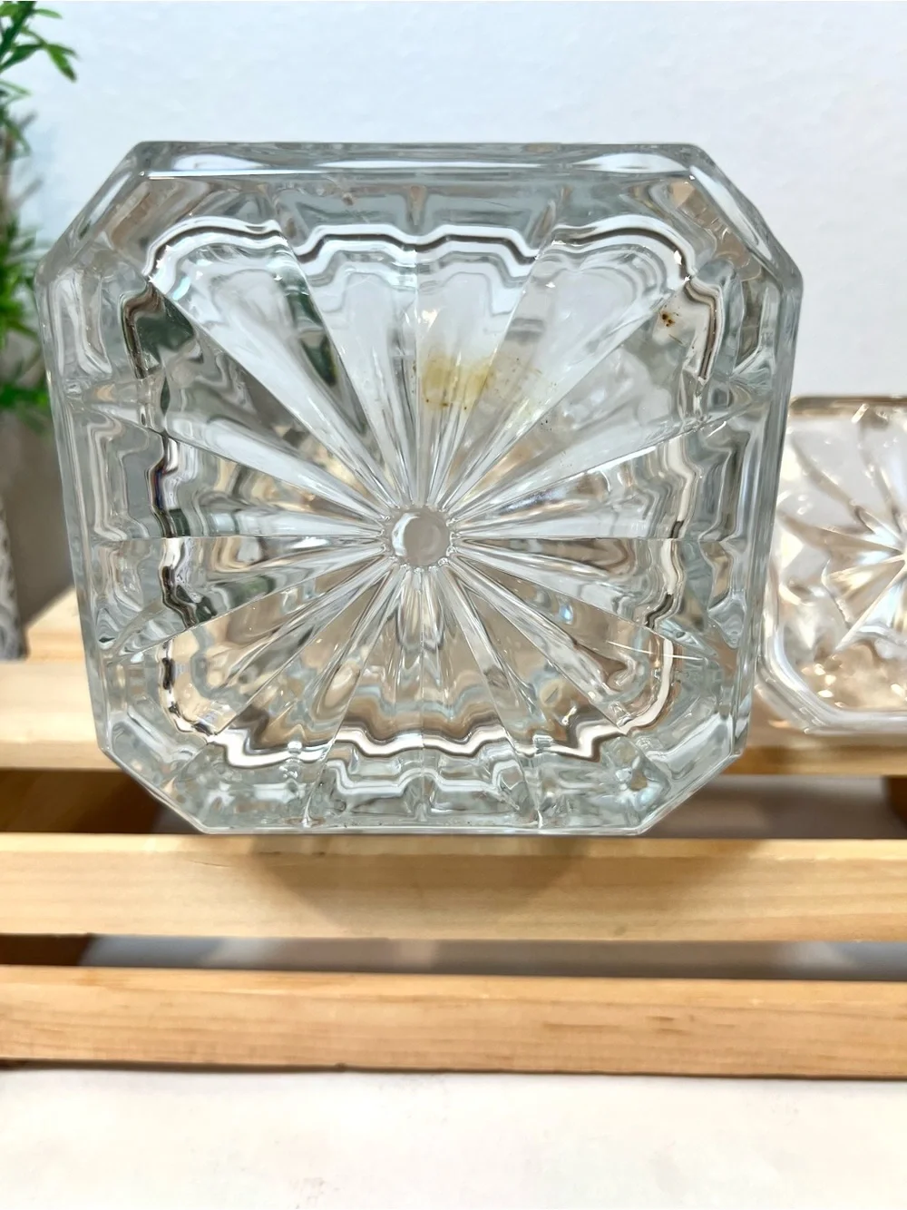 💥3/$50 Godinger “Aberdeen” 20 oz. Faceted Crystal Decanter w Matching Stopper
